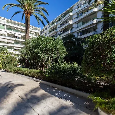 Apartment - Promenade Des